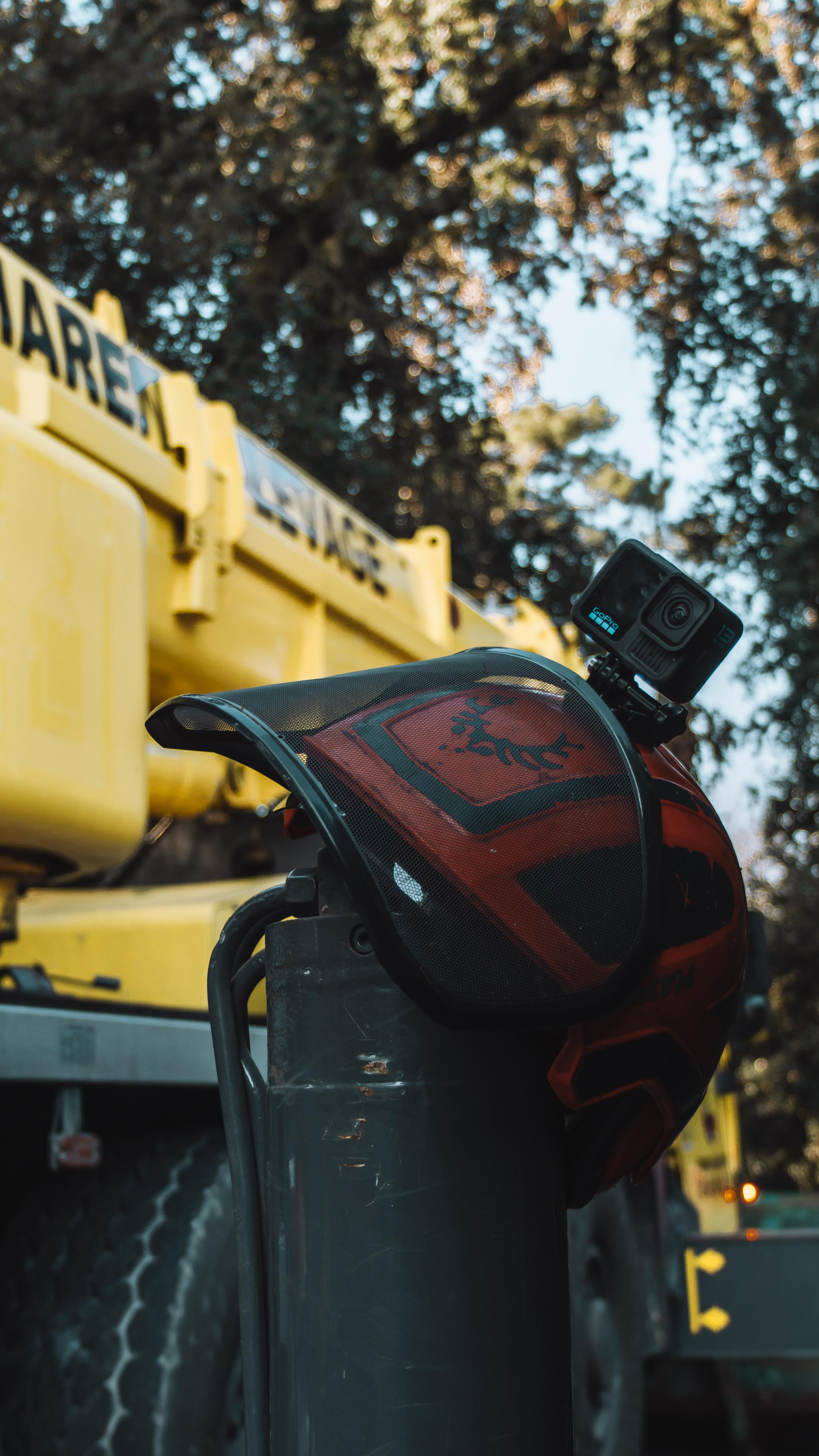 Casque de sécurité arboriste avec GoPro